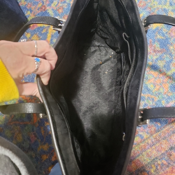 Michael kors tote - Picture 2 of 3